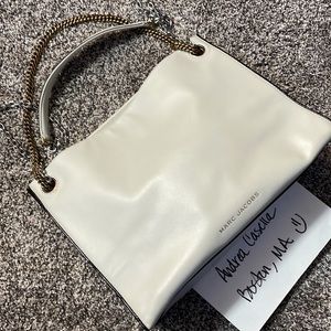 Authentic NWOT MARC JACOBS DOUBLE LINK 27 LEATHER TOTE IN MOON WHITE